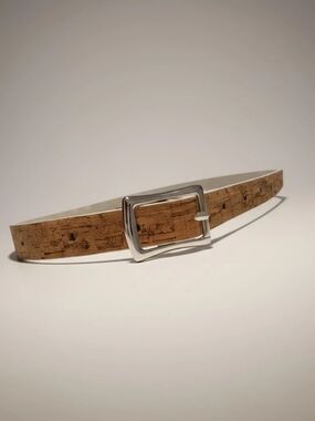 Reversible Tan Cork Texture or White Patent Skinny Belt in Tan